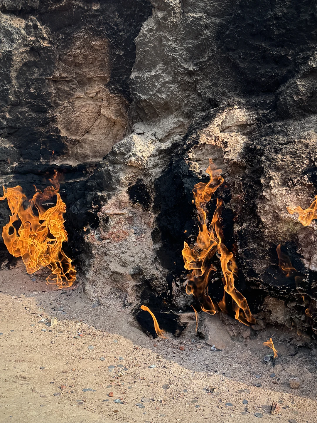 Была пересадка в Баку на сутки, и Рауф любезно согласился организовать нам досуг на целый день
