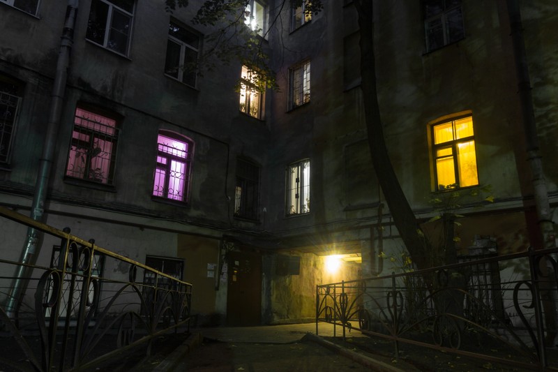 Фото - Экскурсия: "В поисках скрытого: другой Петербург"