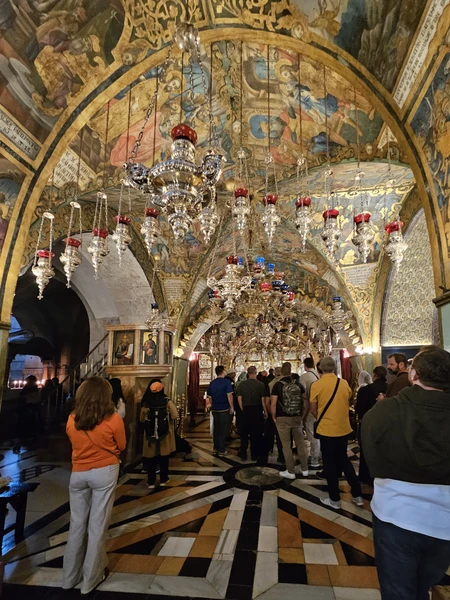 Мы впервые прилетели в Тель-Авив и практически сразу поехали в Иерусалим - увидеть главное