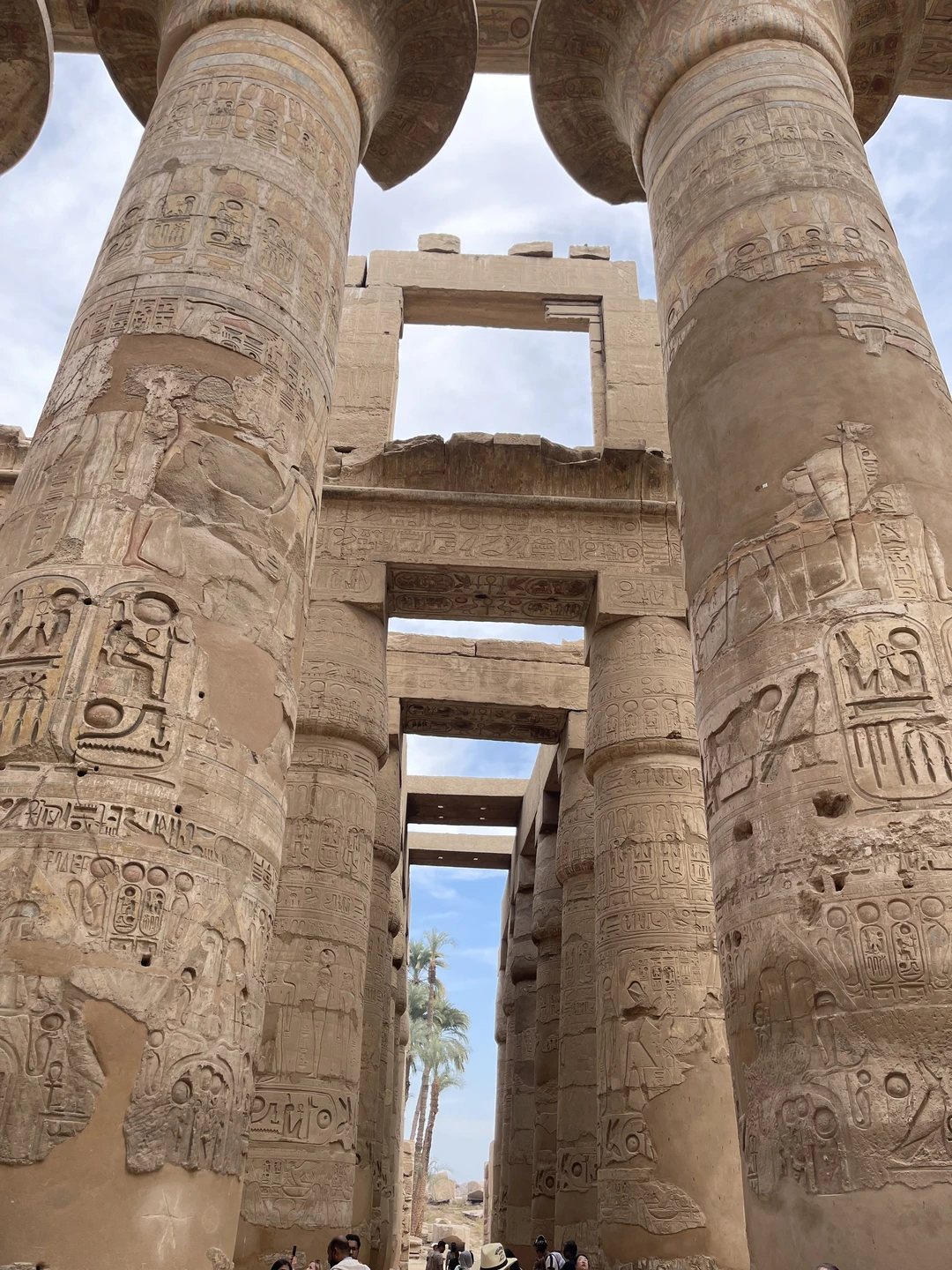 Очень понравилась экскурсия! Красочная, насыщенная, по особенному теплая. Сняла одну звезду за маршрут. Хочется больше времени