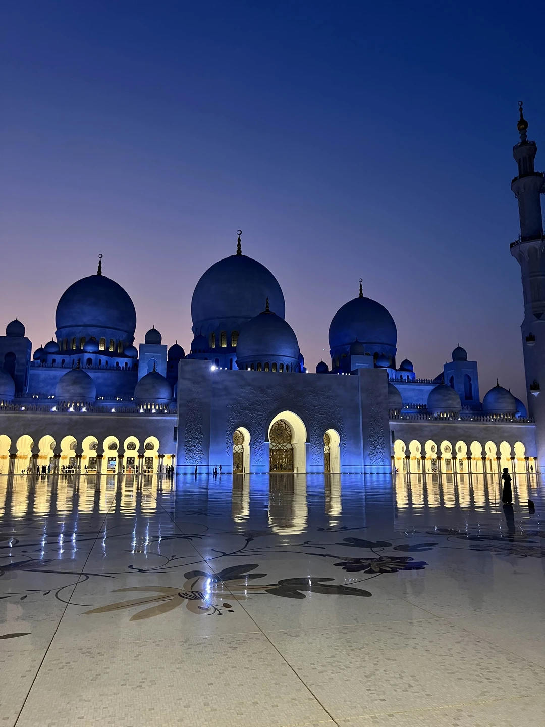 Хочется выразить благодарность Фаруху, который всегда был на связи, все подробно рассказал т подготовил к экскурсии