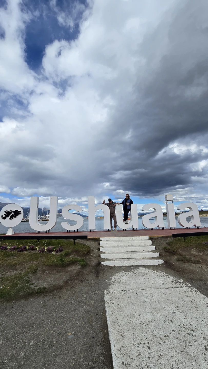 Часто катаемся по миру, всегда ищем гидов, есть с чем сравнить. Вика, спасибо большое от нашей