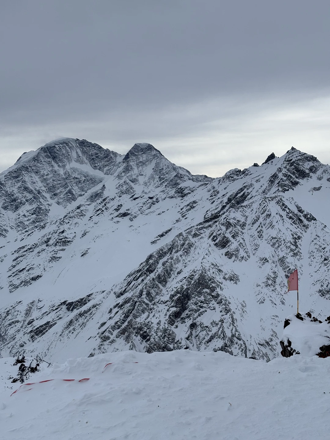 Очень понравилось экскурсия! Потрясающие живописные виды повсюду: и всю дорогу, и конечно же в местах остановок) Хотелось снимать все бесконечно