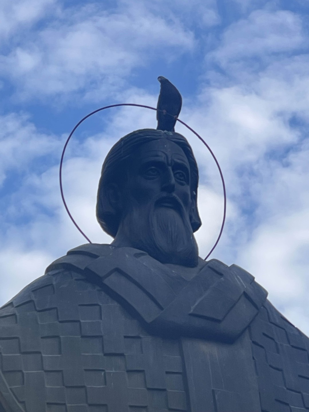 Это не просто гид. Это олицетворение народа, души и традиций Великой Сербии!