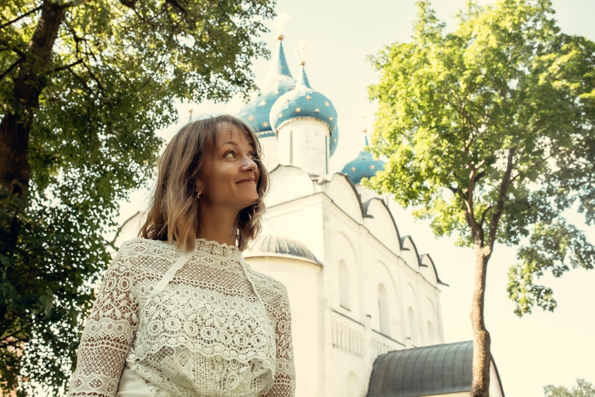 Фото Женский профиль града Суждаль