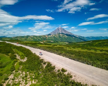 Малая долина гейзеров, водопад Снежный барс и горячие источники