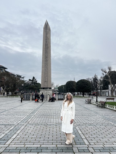 Мне понравилось все, Мустафа грамотно рассказал историю Турции, помог организовать трансфер в аэропорт после экскурсии, сам