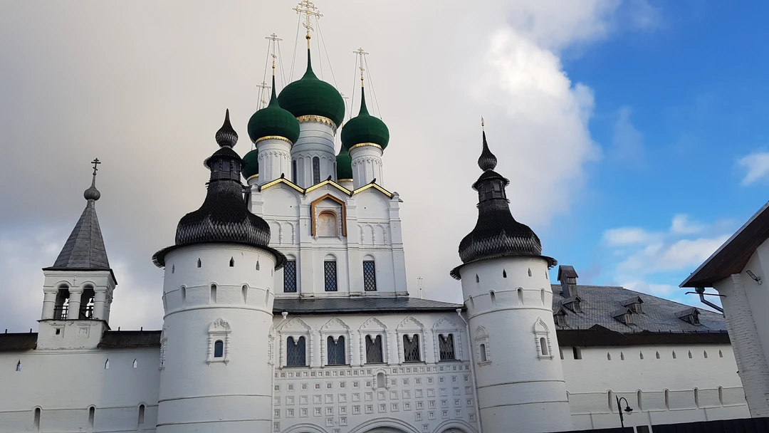 Огромная благодарность Елене за содержательную и увлекательную экскурсию! Хочется отметить, что экскурсия превысила указанное время, т