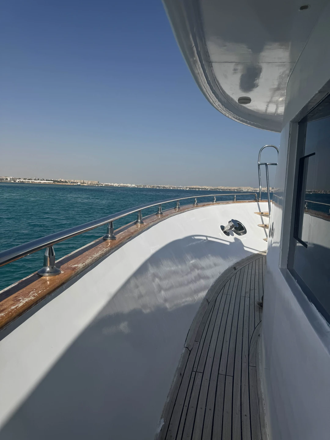 Ездили на яхте 19.11. Погода была отличная, море спокойное