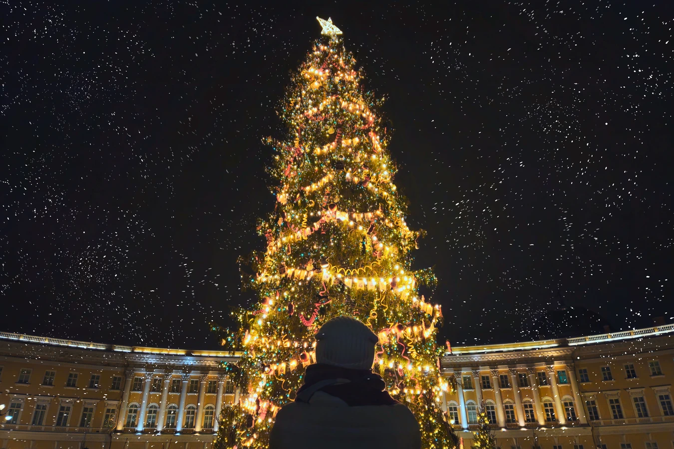 Праздничный Петербург: путешествие по истории Нового года