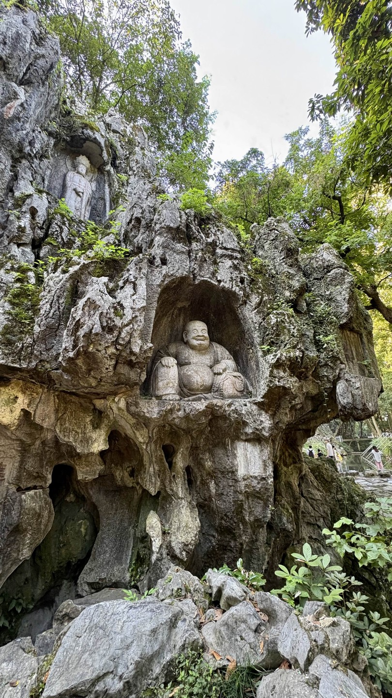 Великолепная Руфина, интересно рассказала нам историю деревни, прекрасный чайный дом, все было очень комфортно. Руфина на