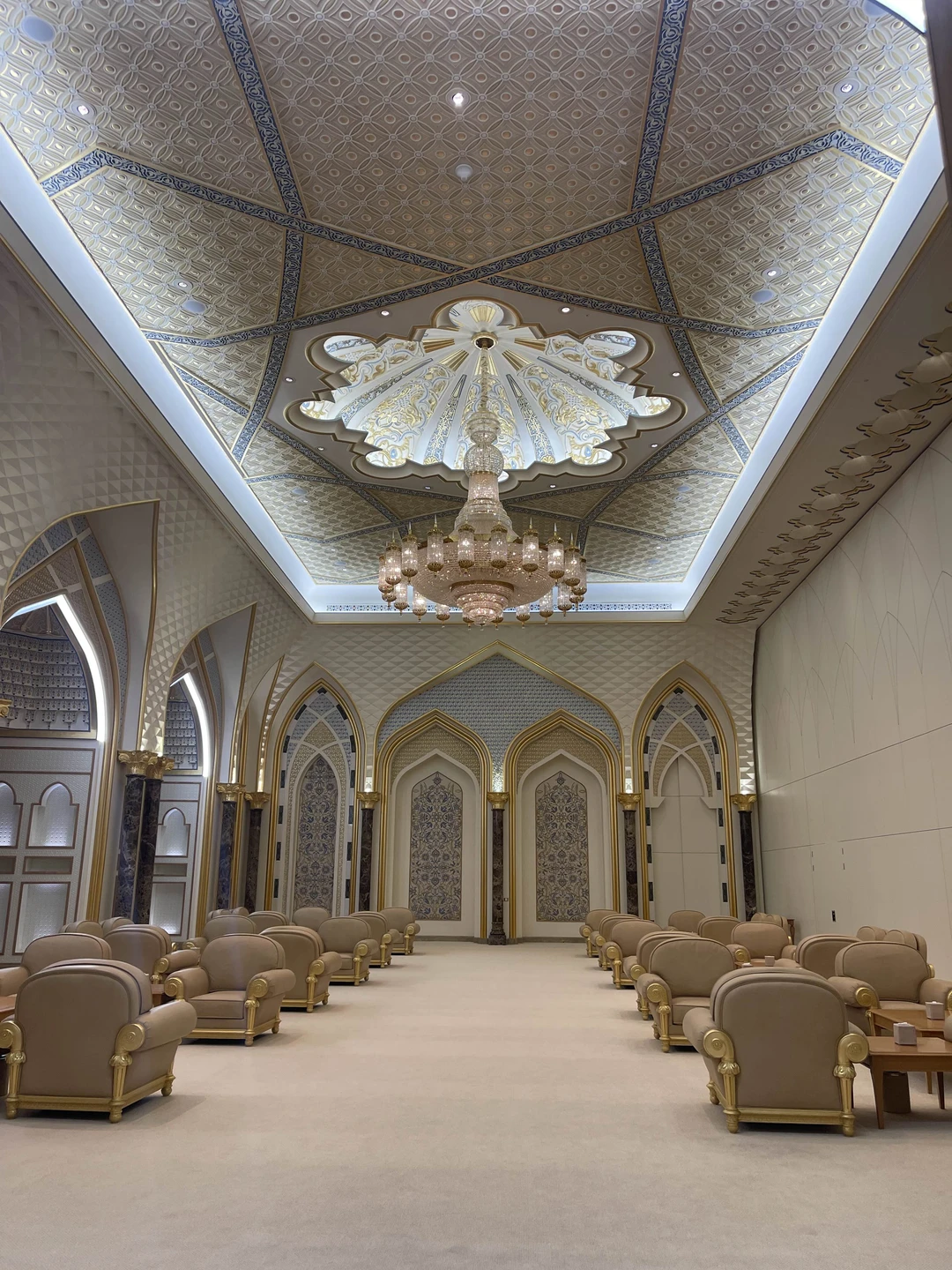 Покупали билеты без экскурсии: удобно, что с открытой датой и временем. Купили быстро, через несколько часов