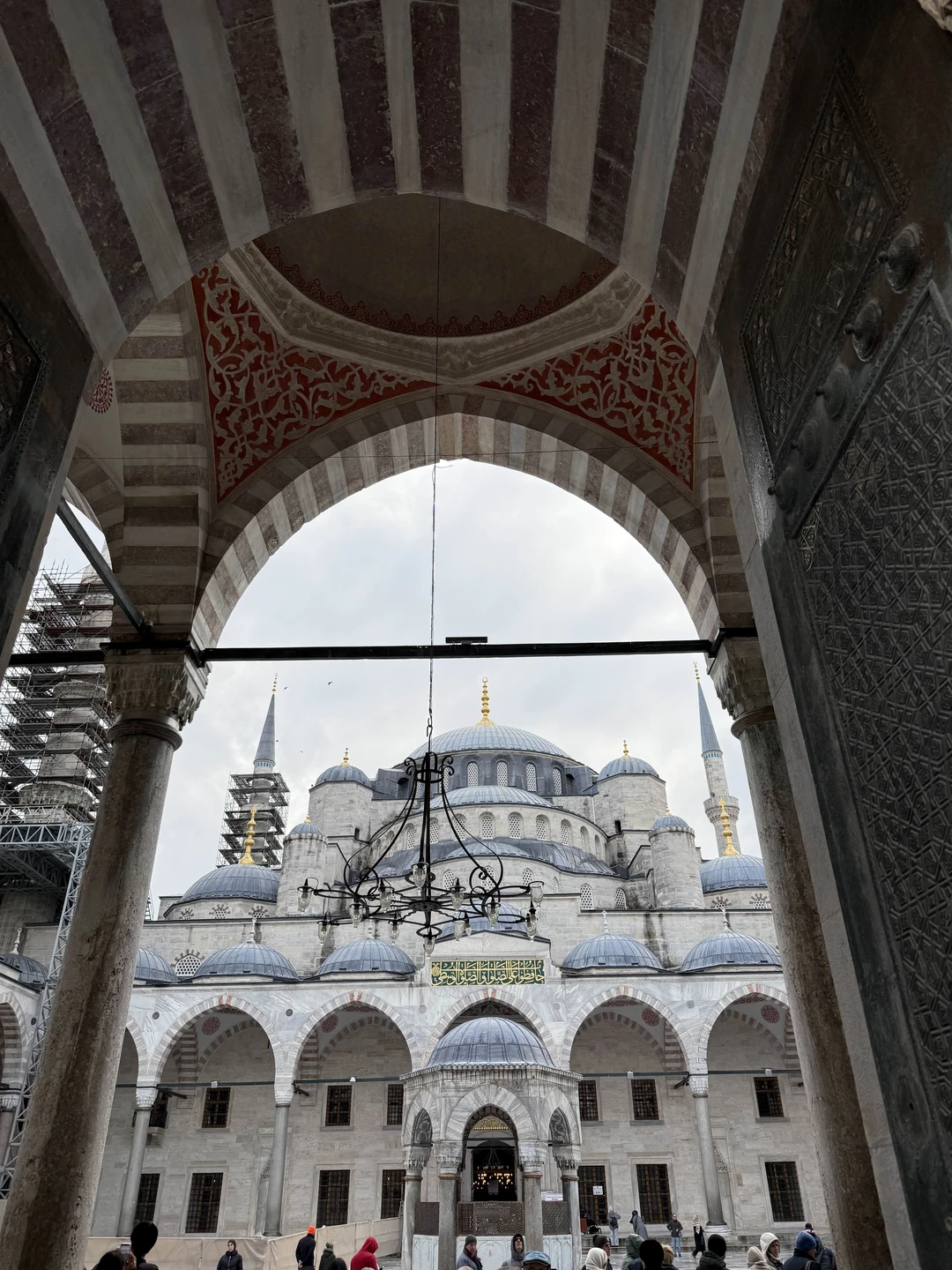 Экскурсия очень понравилась! Всем рекомендую, отличный русский язык, гид очень интересно рассказывает