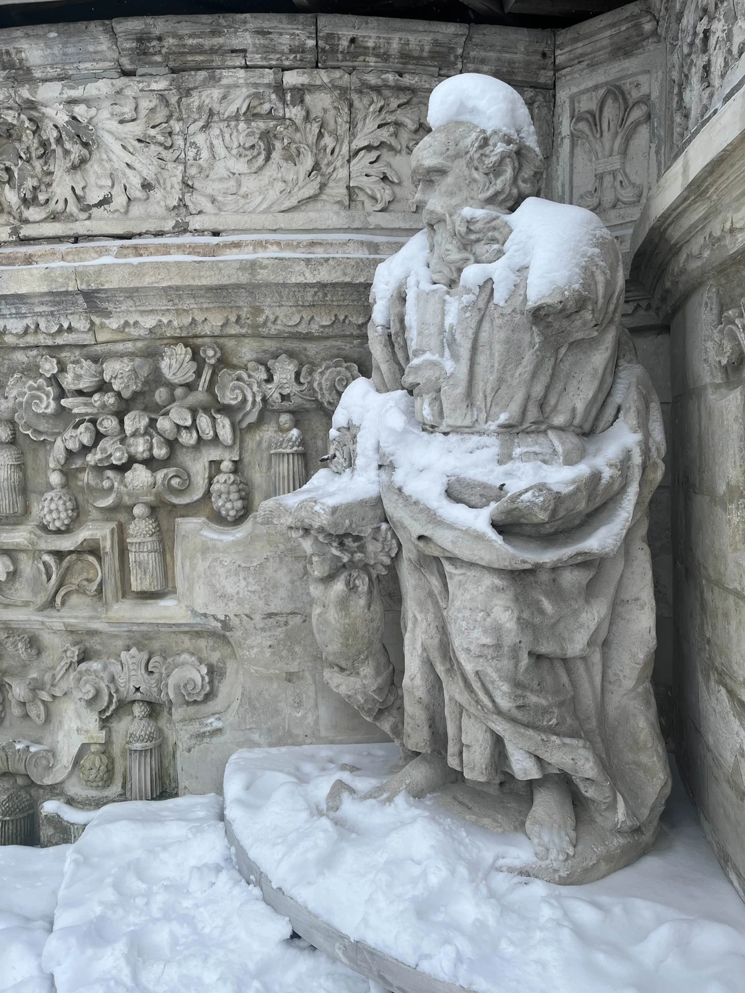 Спасибо огромное чудесному гиду Алине! Замечательная экскурсия! Насыщенная, легкая, интересная и очень увлекательная! От души рекомендую