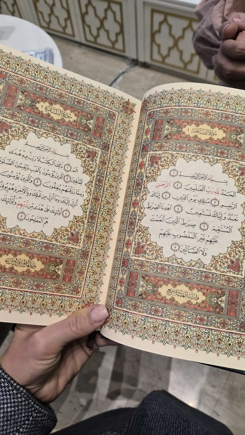 Со вчерашнего дня прибываем под впечатлением от экскурсии в главную мечеть Астаны. Столько лет ездили мимо