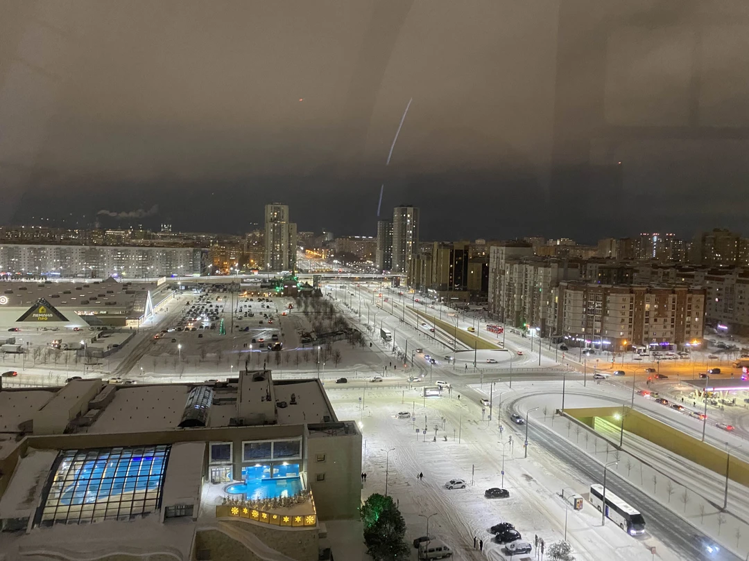 Очень понравилось, в первый день приезда сразу столько положительных впечатлений! Так ярко и красиво, сказочно украшен