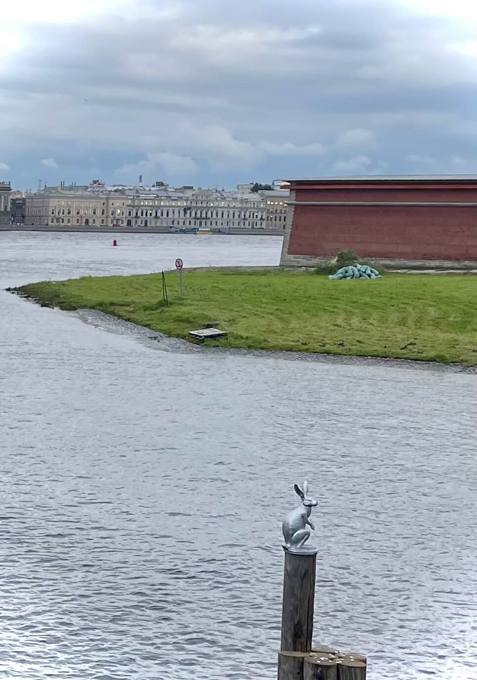 Экскурсия понравилась, организована хорошо. Замечательный гид Юлия увлекательно и подробно рассказывала про историю города, его архитектуру