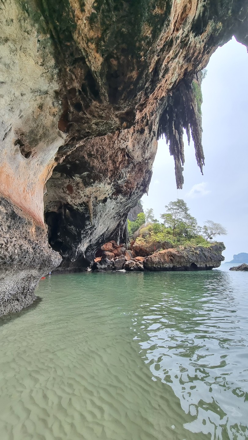 Очень довольны организацией экскурсии. Владимир забрал нас из отеля точно по времени. Учёл наши пожелания и