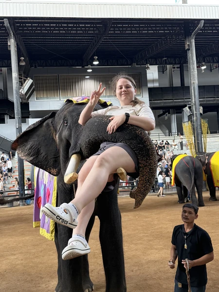 В первую очередь хочу сказать спасибо организатору Леониду - очень вежливый и хороший специалист. Помогал не