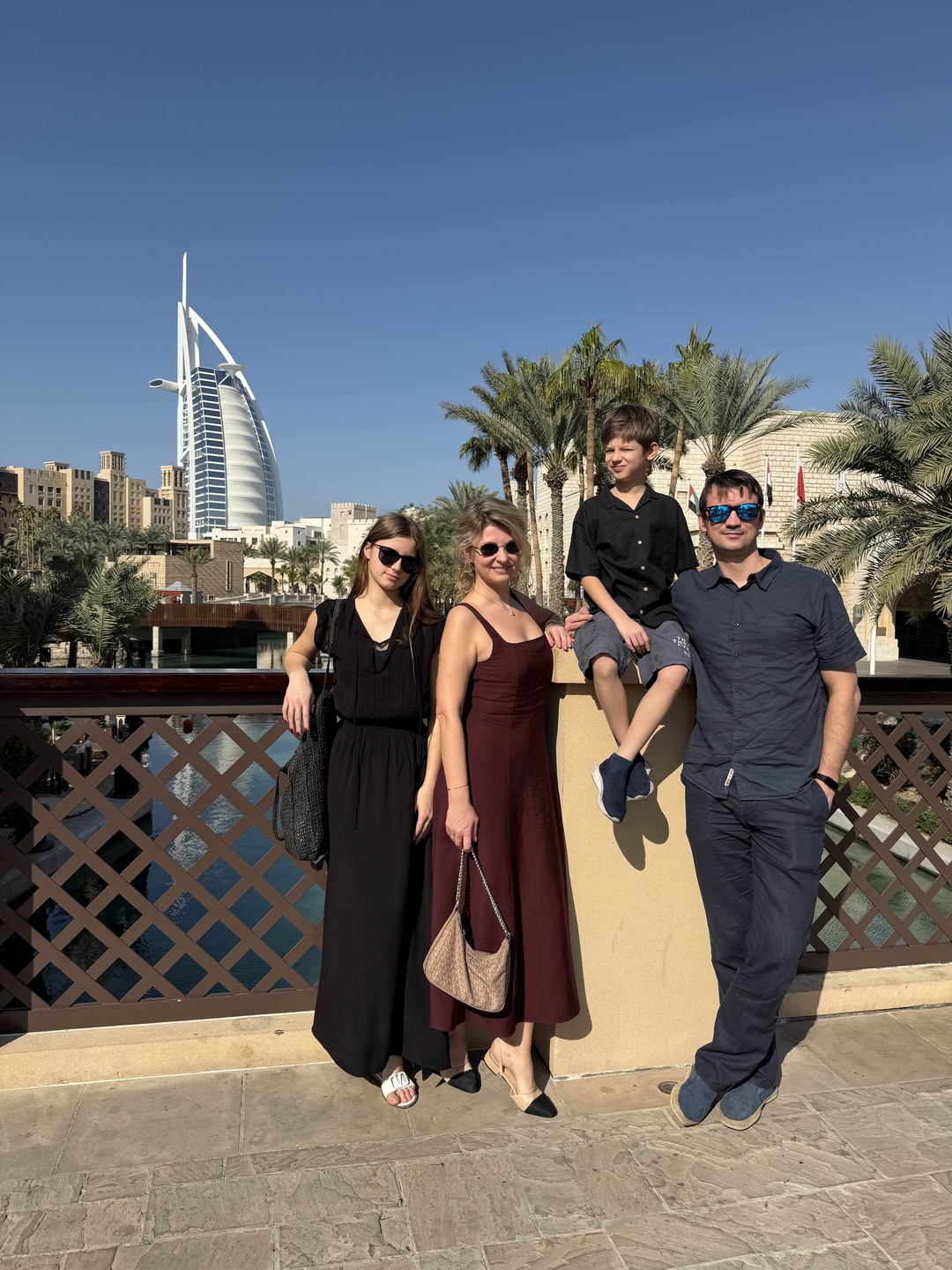 Всем добрый день! Прошла наша экскурсия по Дубаю с прекрасной девушкой Александрой. Все прошло очень хорошо,