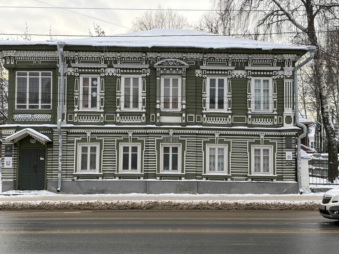 Заглянуть за наличник - разглядеть Кострому (Игорь)