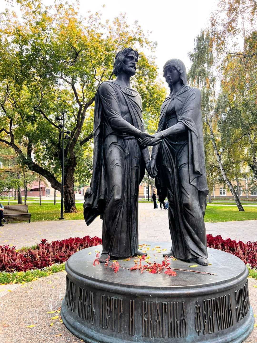Прекрасный экскурсовод,очень увлекательный рассказ об истории г. Омск. Юлию можно слушать бесконечно. Спасибо большое за экскурсию