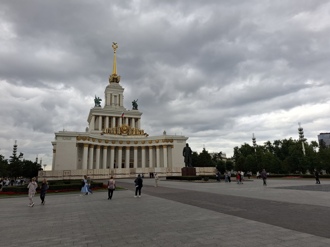 Отличная организация, очень интересная экскурсия с элементами викторины. Время пролетело незаметно, очень довольны. Экскурсия получилась индивидуальной