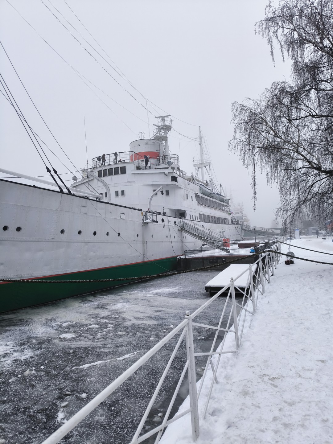 В рождественский день посетили обзорную экскурсию с Александром. Экскурсия содержательная, Александр показал, рассказал и провез нас