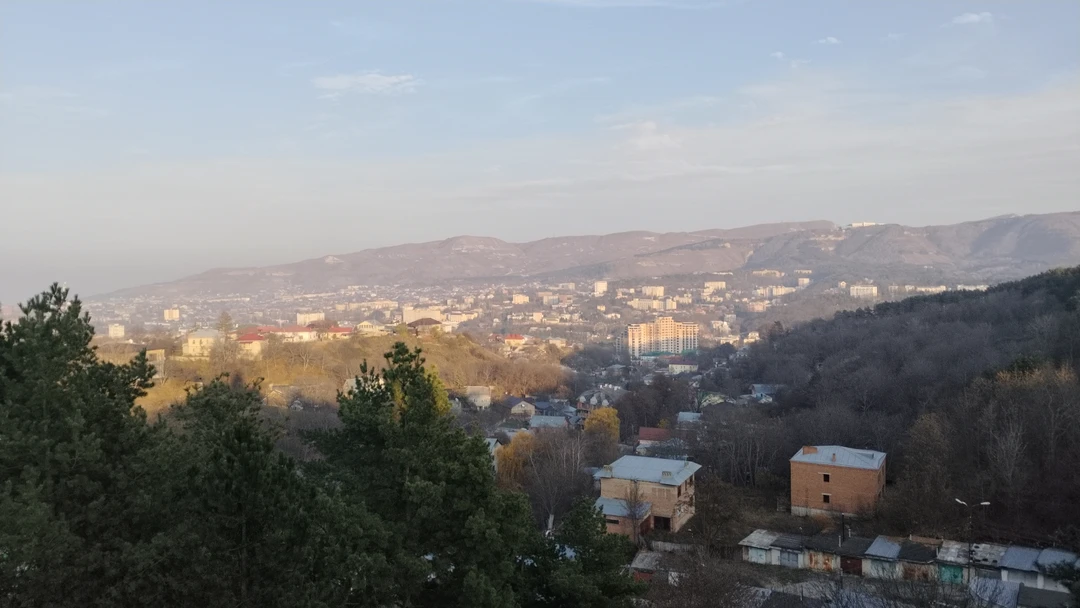 Отличная обзорная экскурсия, экскурсовод умеет захватить внимание 😁