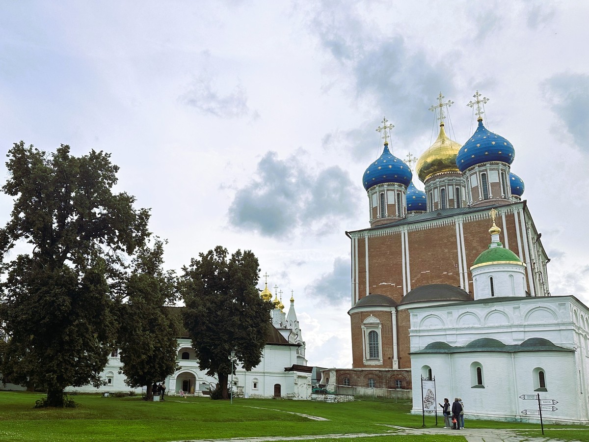 Мобильный квест «Макс Фактор — косметолог из Рязани» (8/11)