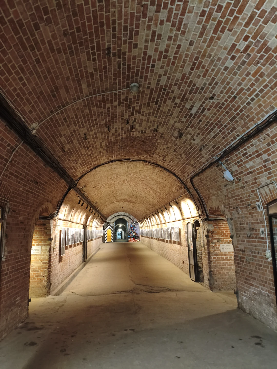 Экскурсия интересная и познавательная. Много исторической информации и фактов об денхоффе и не только. Рекомендую!