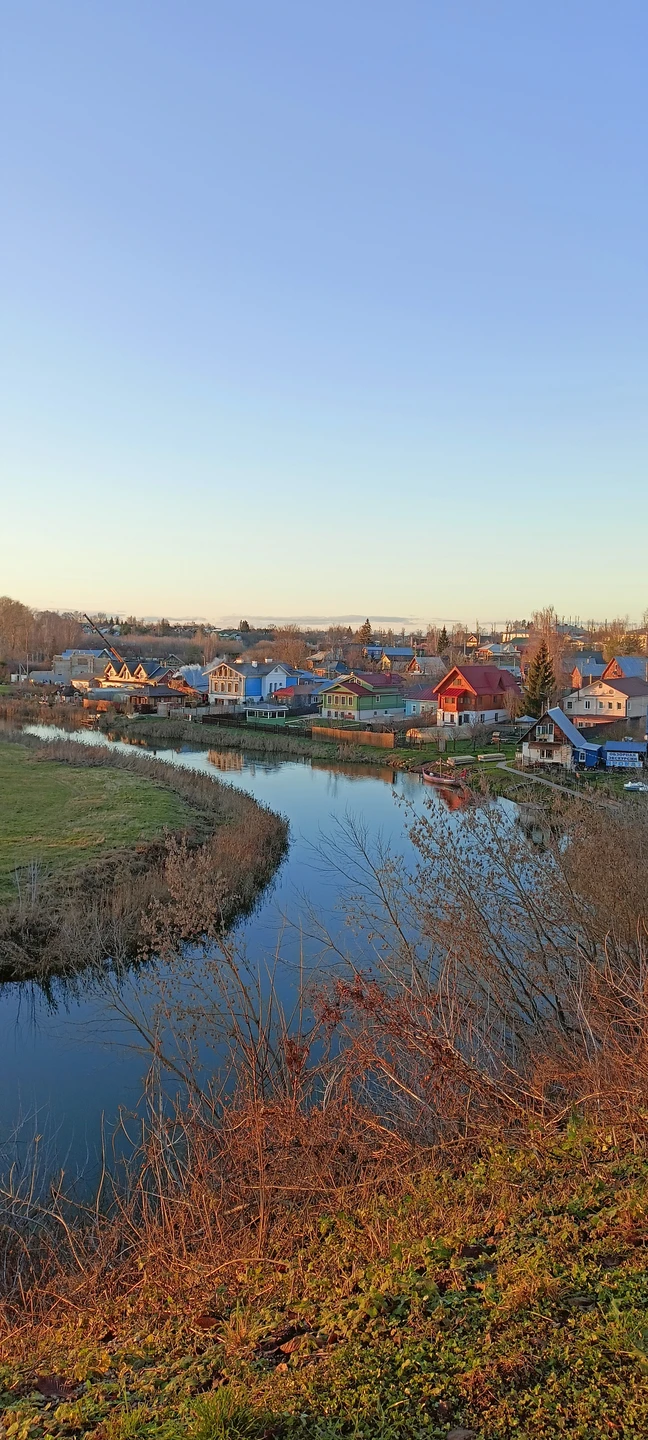 Очень понравилась экскурсия. Мария интересно рассказывала, вступала с нами в диалог, вплетала множество деталей в общую историю Суздаля. Спасибо!