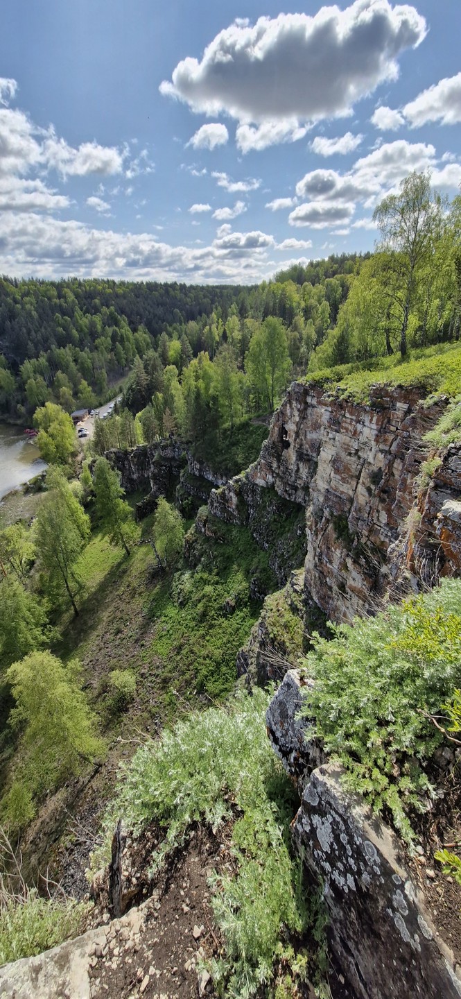 Безумно живописная экскурсия! Даже не смотря на то, что было ветрено и достаточно холодно, мы смогли насладиться потрясающими видами.
