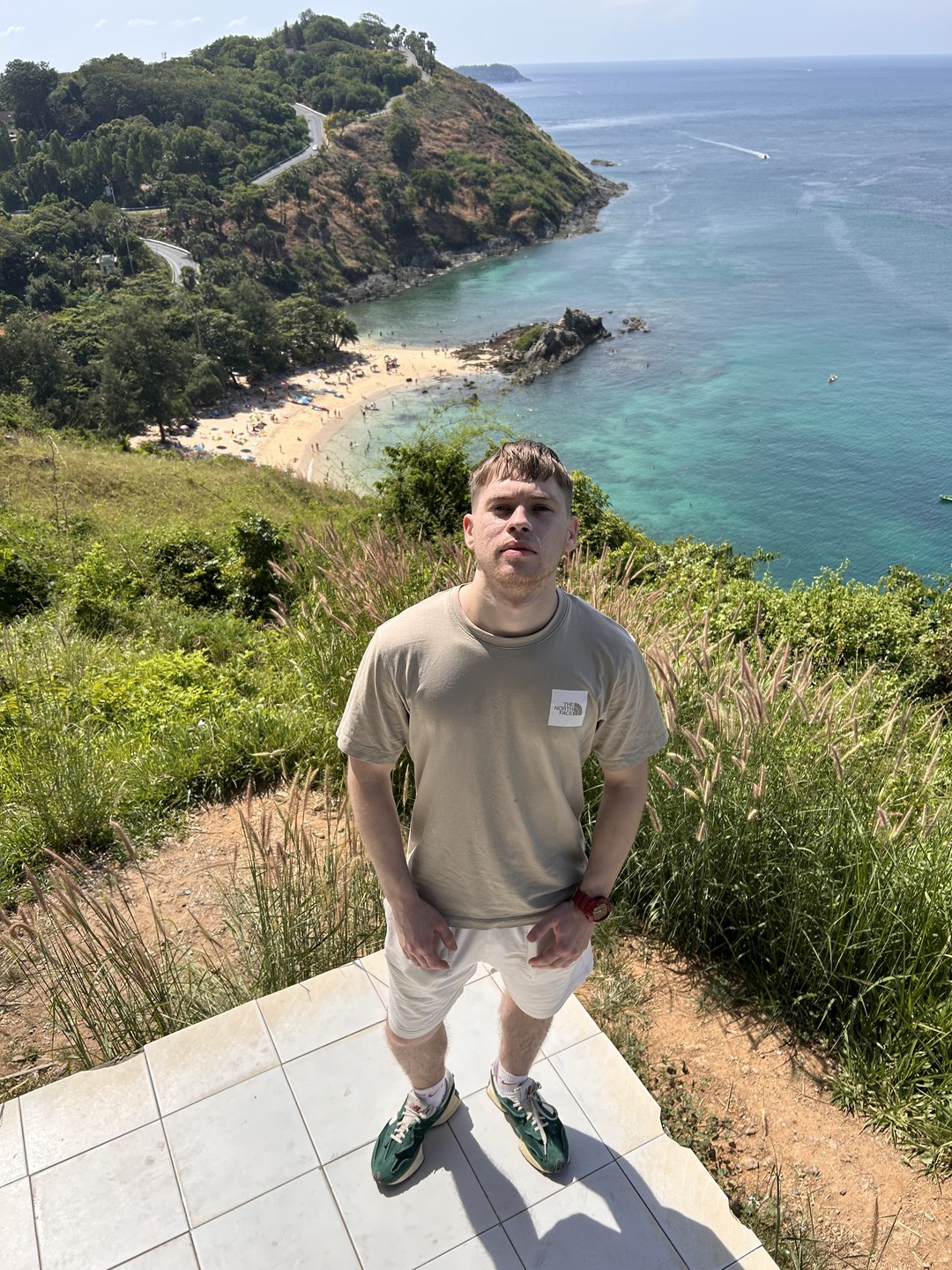 Лучшая экскурсия! Сам гид супер,все очень интересно рассказывает,так же делает отличные фото! Берите не пожалеете!