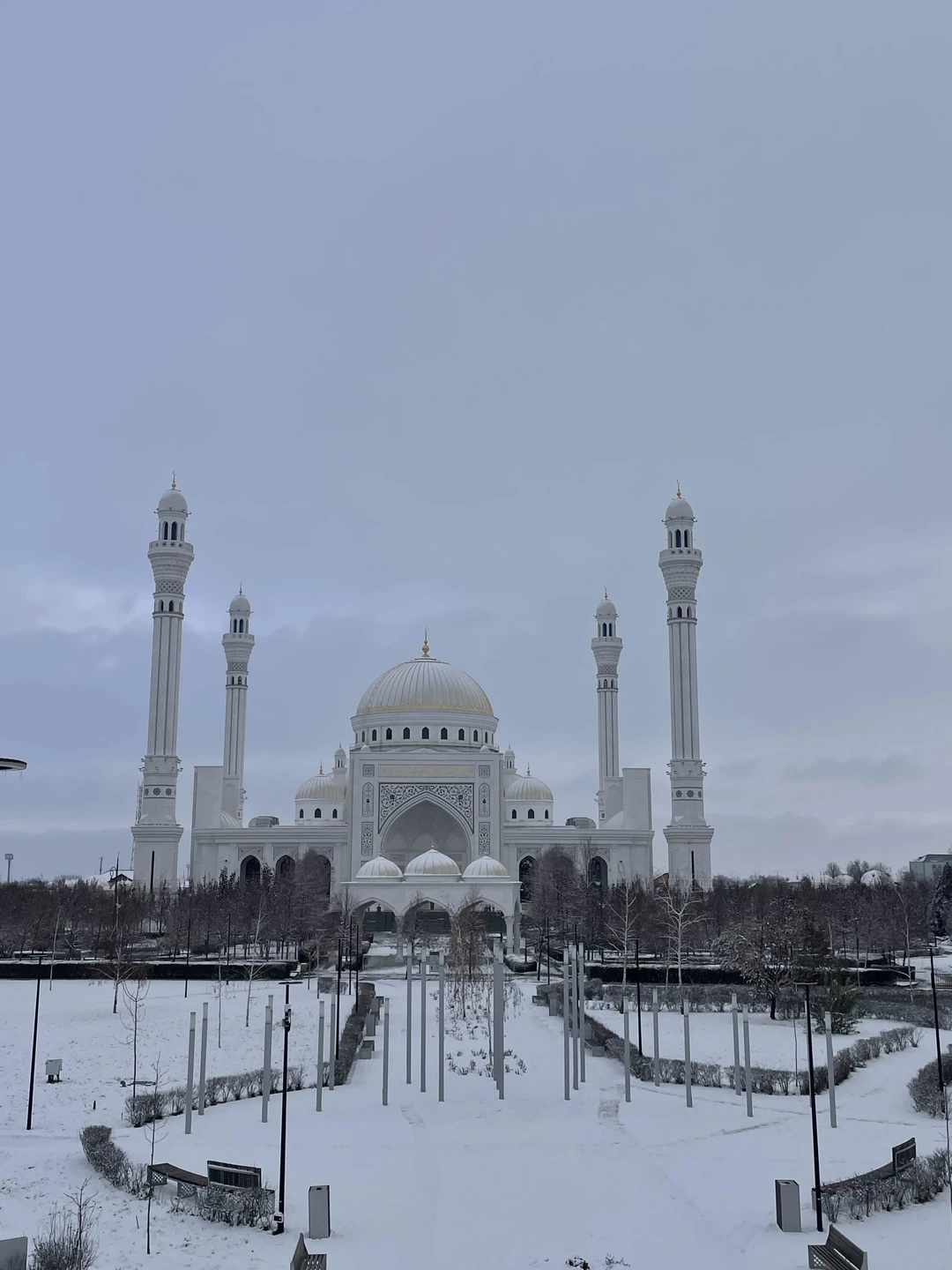 Хотим выразить огромную благодарность Апти за наше невероятное путешествие по Чечне! С ним мы почувствовали себя