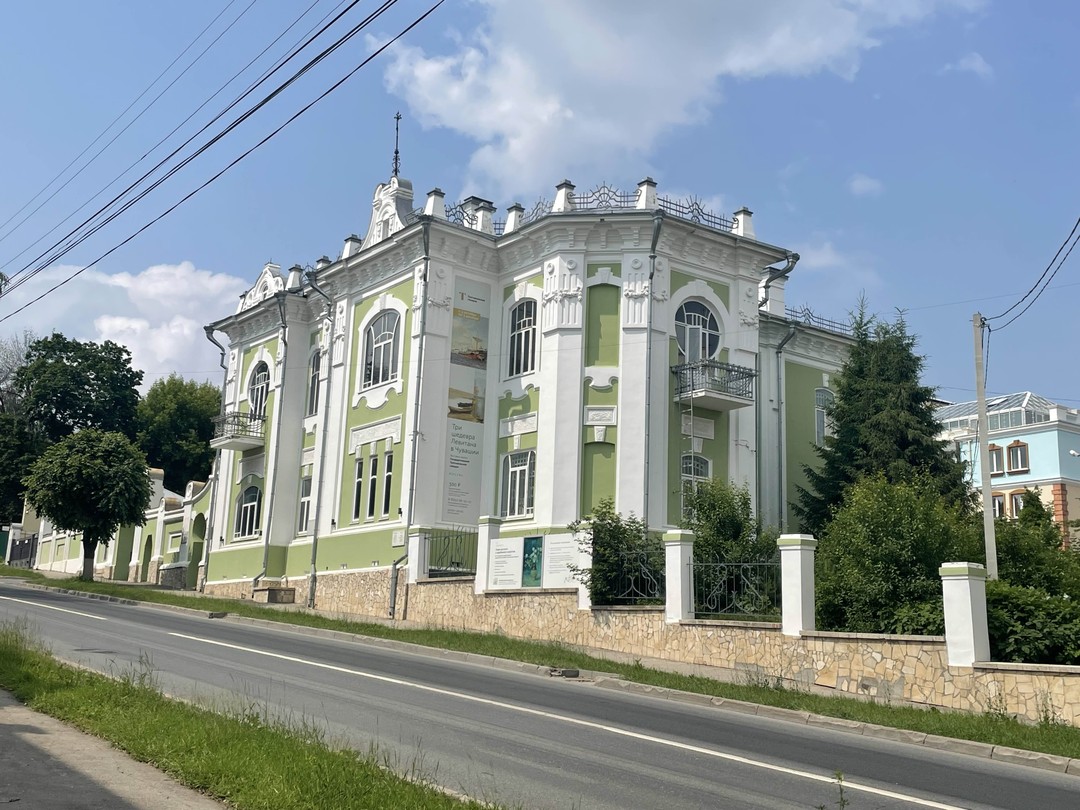 Спасибо большое Наталии за великолепную прогулку по Чебоксарам! Посещали экскурсию с мужем, оба остались очень довольны