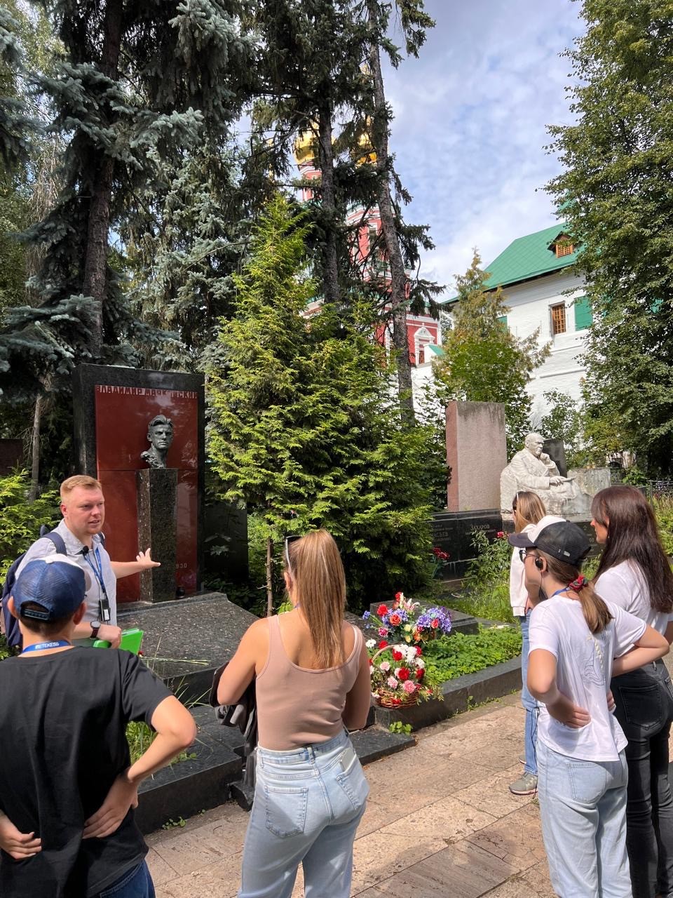 Никита, огромное Вам спасибо за такую замечательную экскурсию! Мы впервые оказались на подобном мероприятии и остались