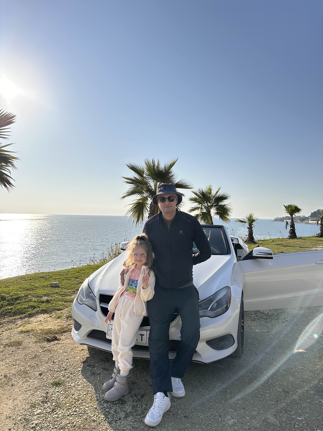 Хочу выразить огромную благодарность нашему гиду! Человек с невероятной любовью к своему делу. Очень внимательный, доброжелательный