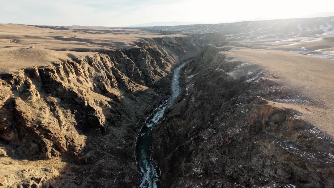 Всё включено: магия Чёрного и Чарынского каньонов, экзотика озёр Кольсай и Каинды (Артём)