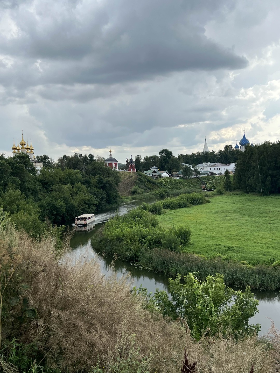 В этом городе все совпало: отдых, тишина, спокойствие, неторопливость… а об его истории в настоящем и
