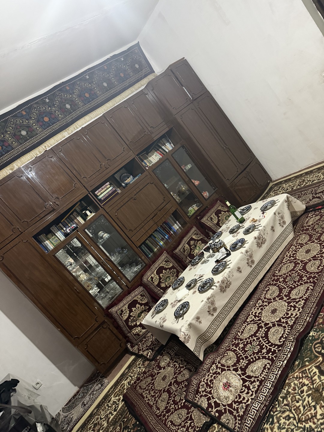 Невероятно аутентично, большое спасибо хозяйке, ее семье за погружение в традиции!!! За невероятно вкусный плов и хорошее настроение!!!