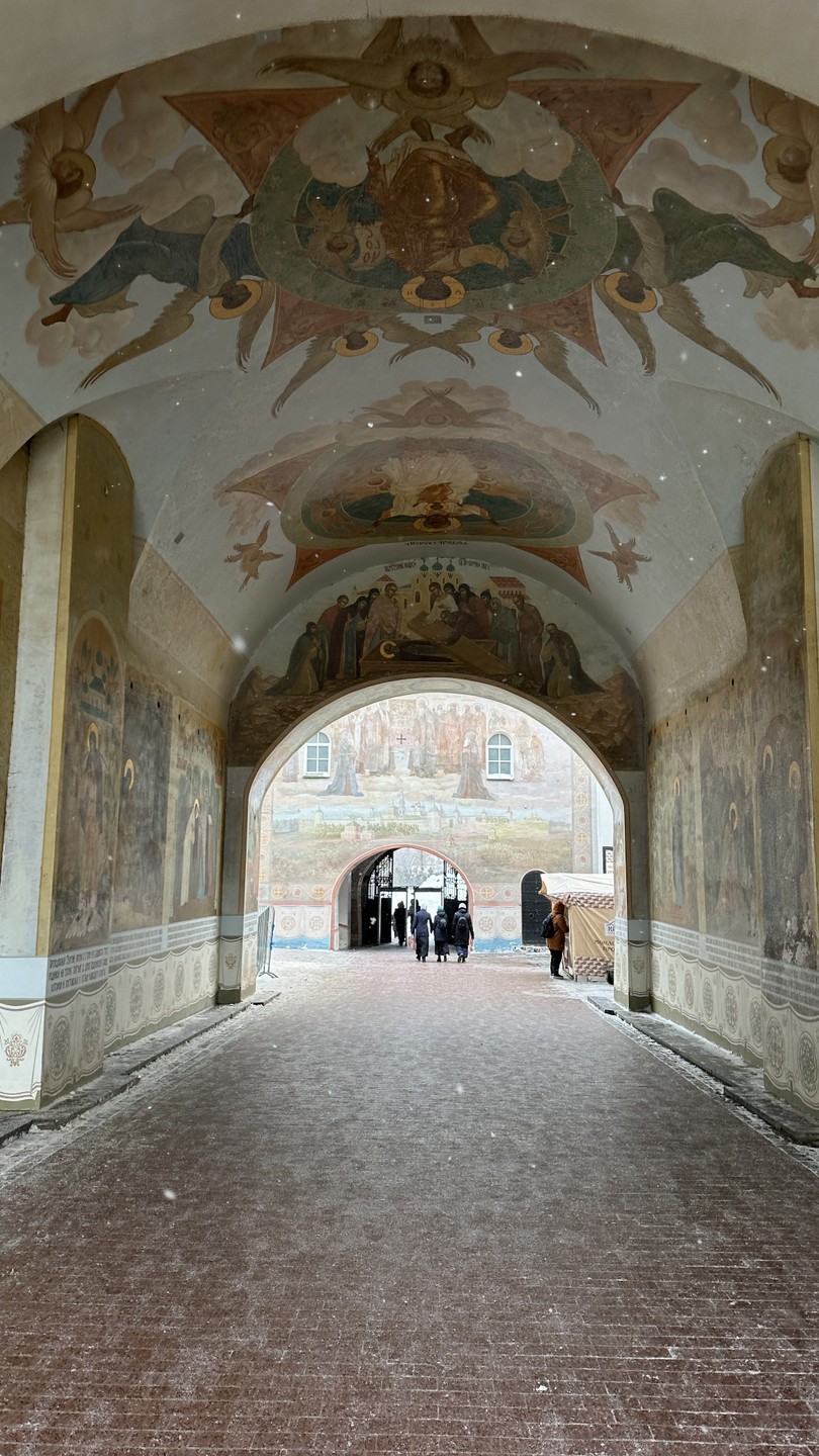 Были с мужем в Сергиев Посаде первый раз. Очень важно было узнать историю Лавры, потому что