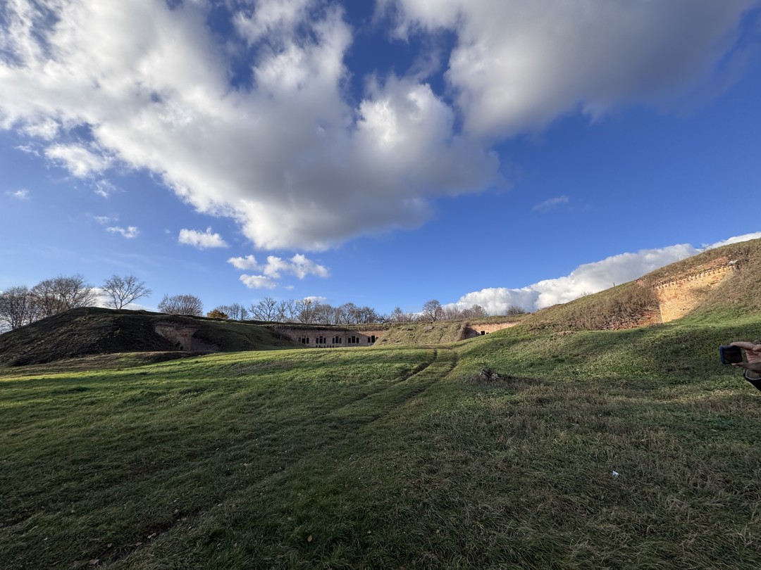Брестская крепость: взгляд со всех сторон (Елена)