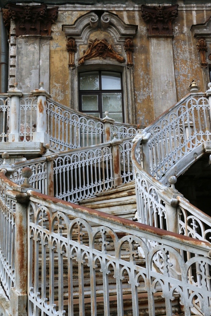 Спасибо Алёне. Экскурсия получилась насыщенной информацией и красотой