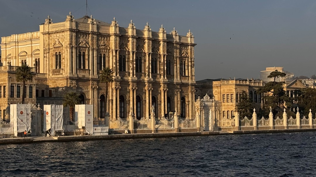 Групповая яхтенная прогулка по Босфору днём или на закате (Юлия)