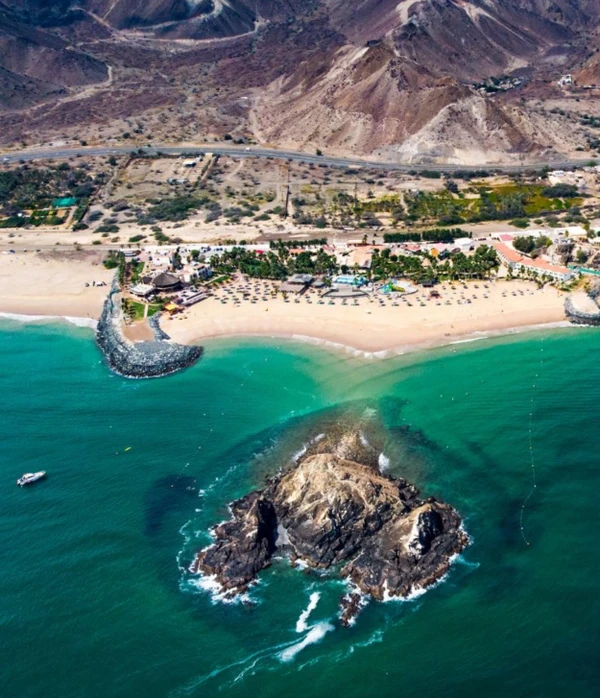 Из Аджмана в Фуджейру: горы, пляжи и крепости