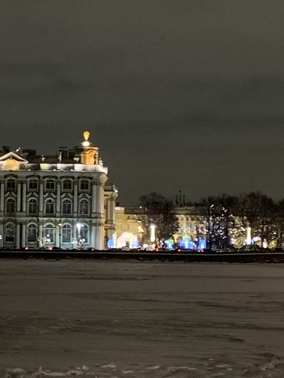 Новогоднее волшебство Петербурга (Ефремова)