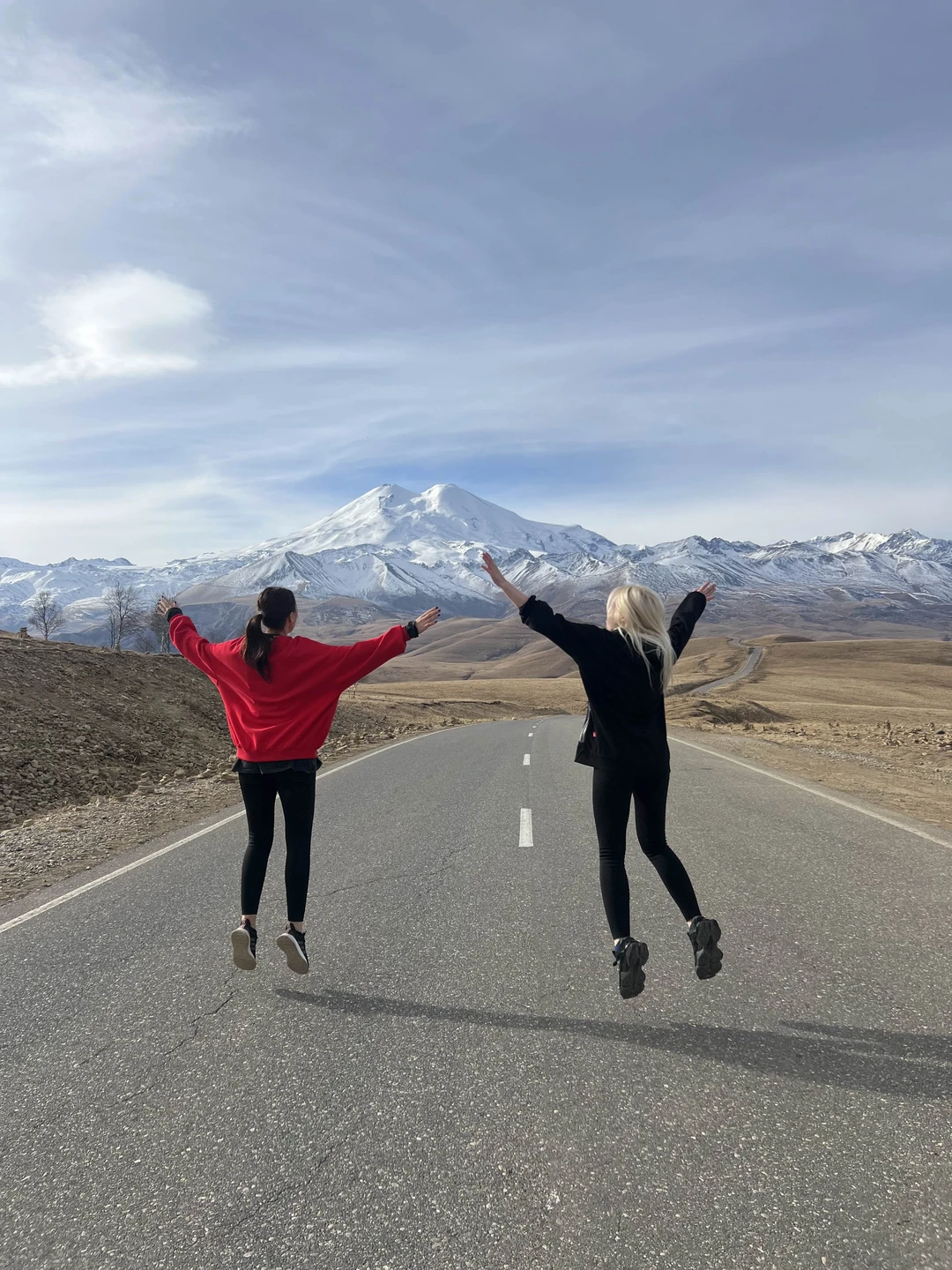 Это самая красивая и классная экскурсия за последнее время в моей жизни! Столько чудеснейших мест за