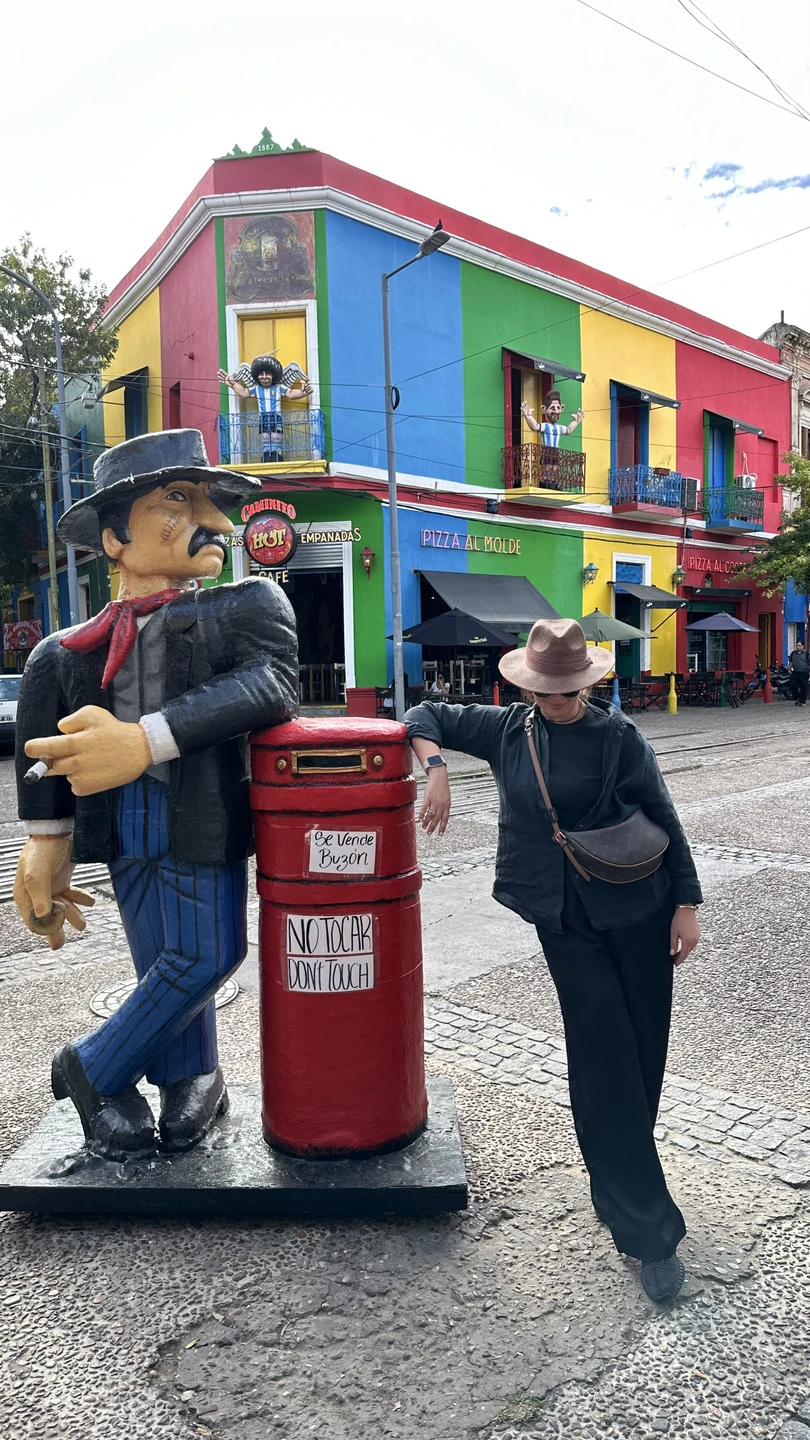 Михаил сделал для нас индивидуальный маршрут с учетом нашего тайминга и вместил все, что нам было