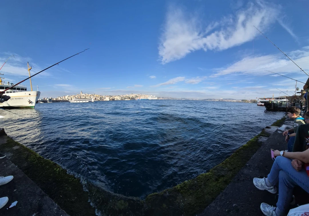 Можно ли переместить людей в восточную сказку в наше время?